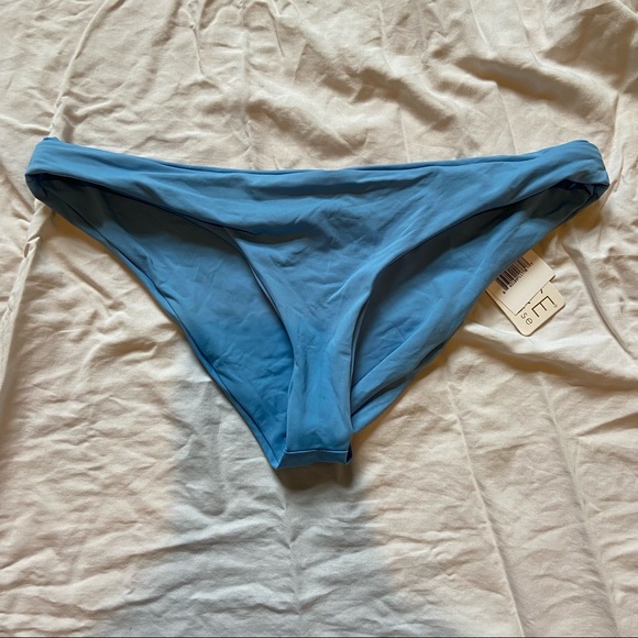 🆕L Space Sandy Bottom - Picture 2 of 4